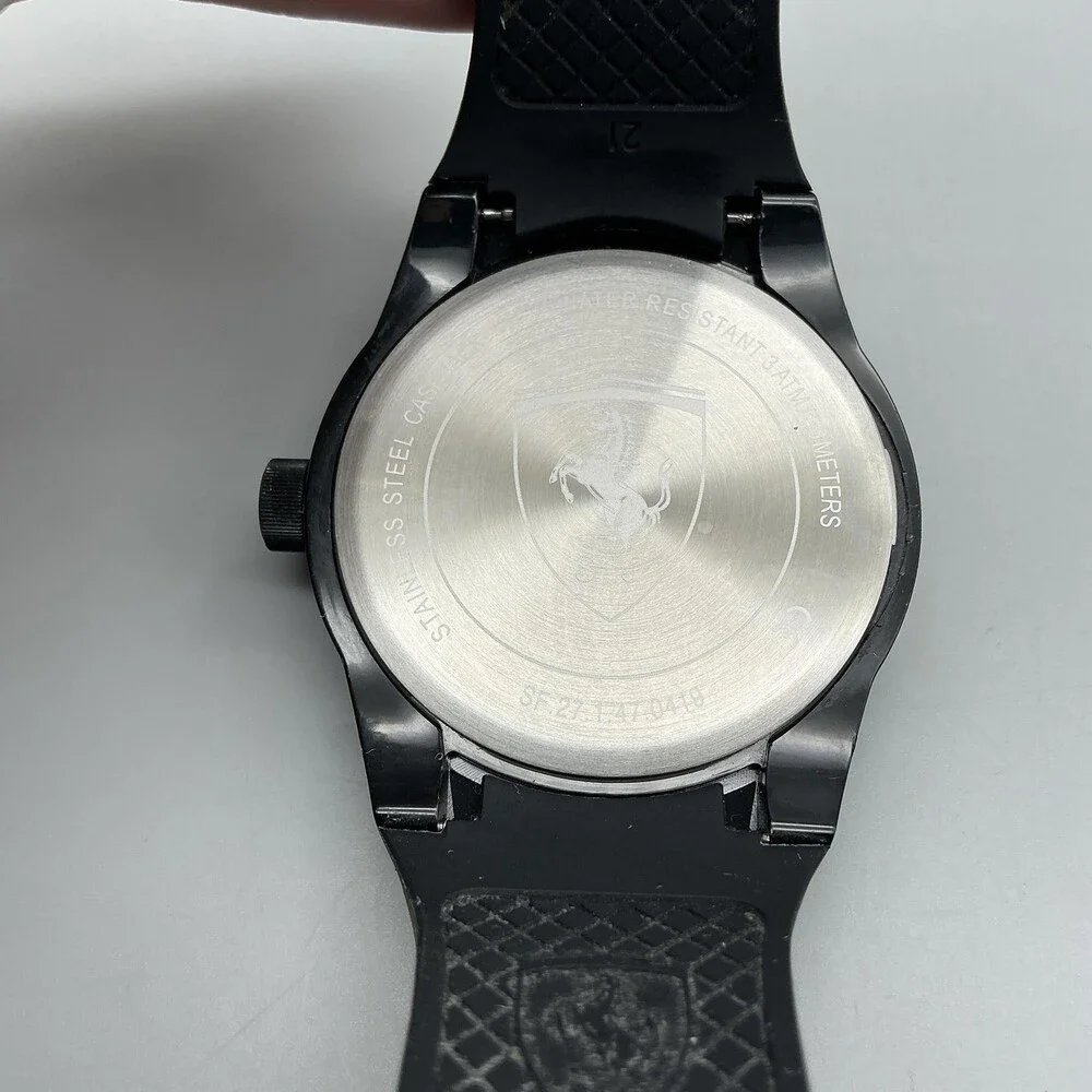 Ferrari RedRev Mens Watch 43mm Black Yellow Dial Black Silicone New Battery